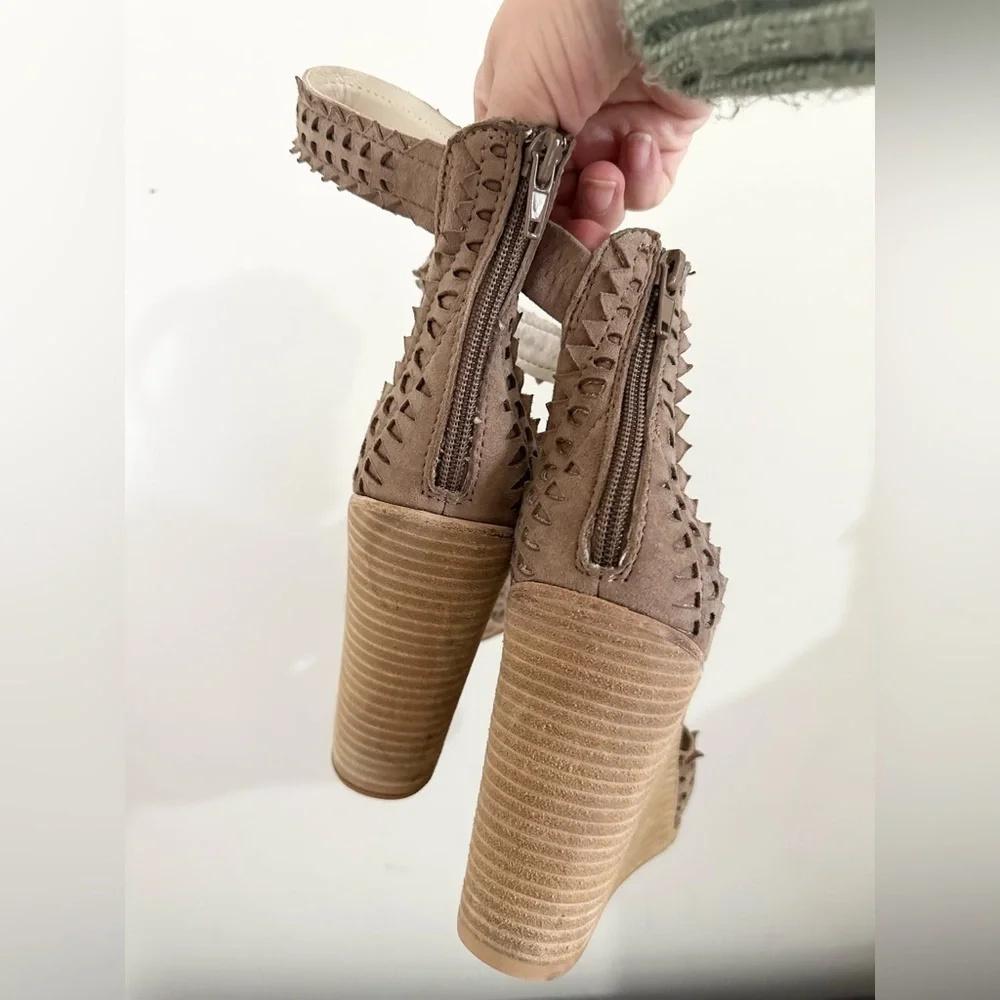 Jeffrey Campbell Del Sol Sandals Women's 10 Brown Tan Suede Wedge Ankle Strap